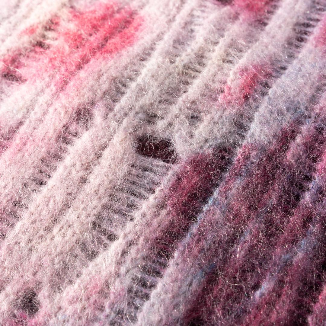 新品 Acne Studios ダメージ加工 ニットセーター