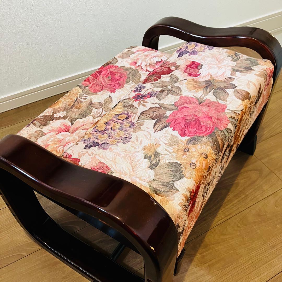 【極美品】アンティーク思いやり座椅子　２脚　花柄　エンジェル様