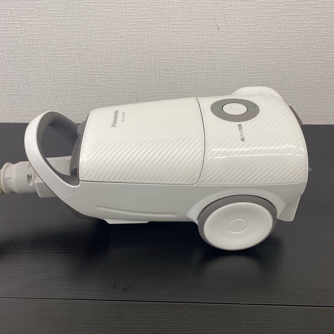 送料込み＊Panasonic 紙パック式掃除機 2019年製＊0130-2