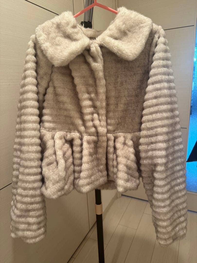 新品　Bibiy. DORA PEPURAMU FUR COAT ファーコート