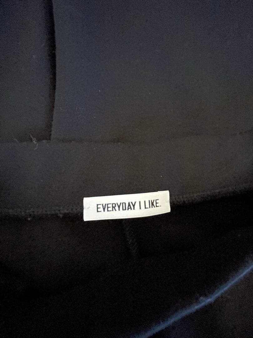 ドゥーズィエムクラスのDirectorパンツ