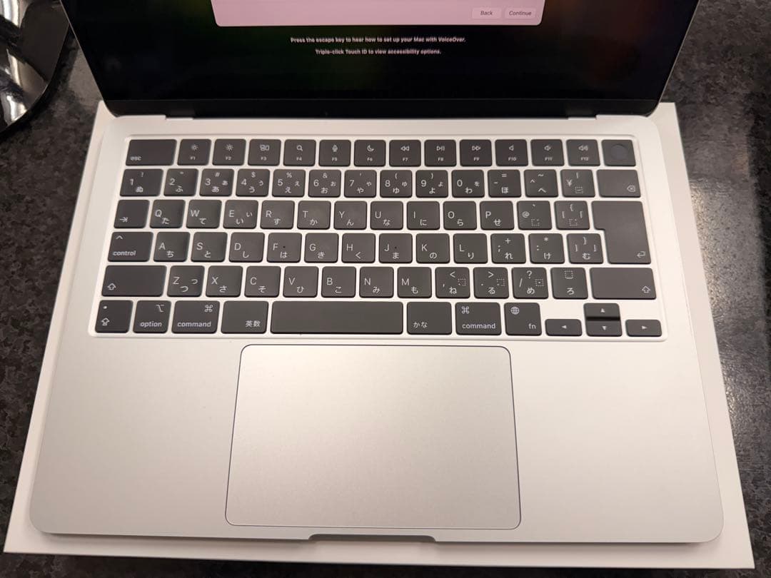 MacBookair m2 8GB 256 bat100% 付属品完品 美品