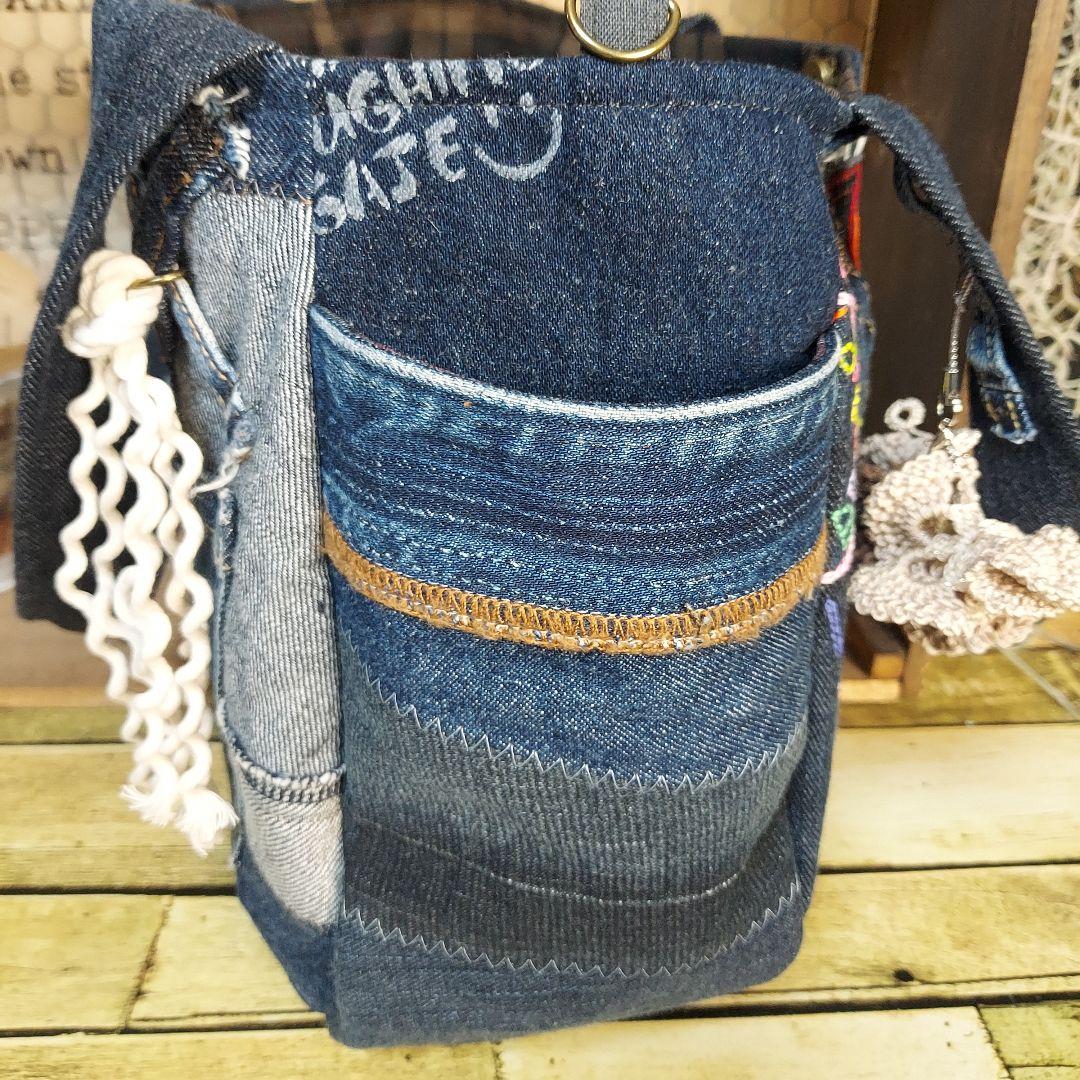 刺繍デニムバック　No.671　デニムリメイク　刺繍バック　サイドポケット