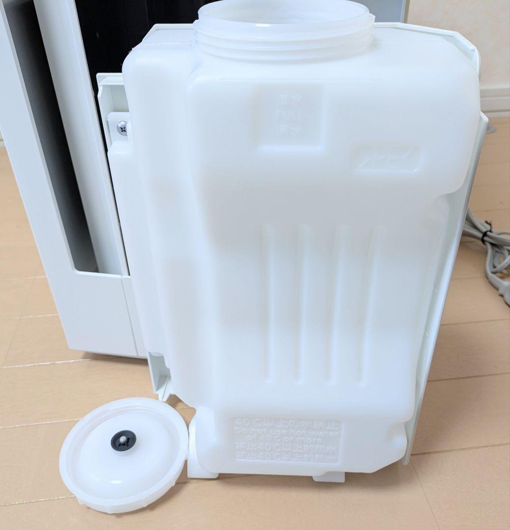 超美品 Panasonic F-VXW90-W 加湿空気清浄機 パナソニック