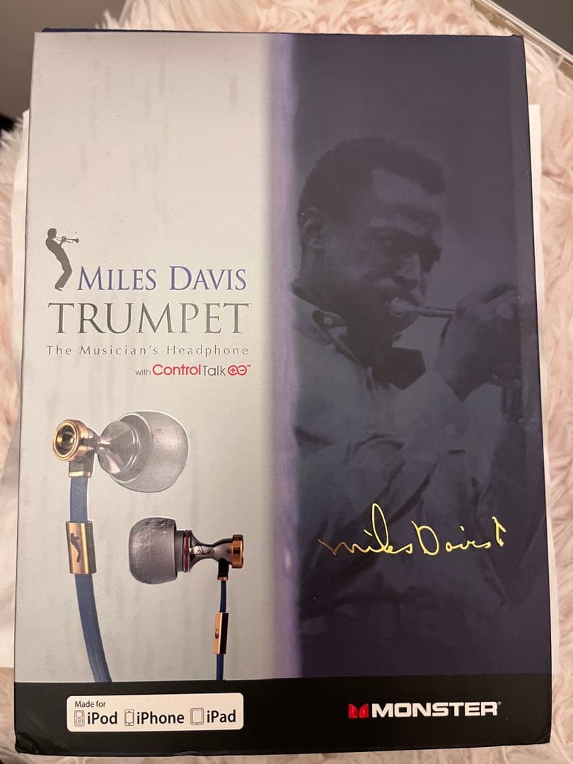 Miles Davis Trumpet マイルスデイビス トランペット　イヤホン