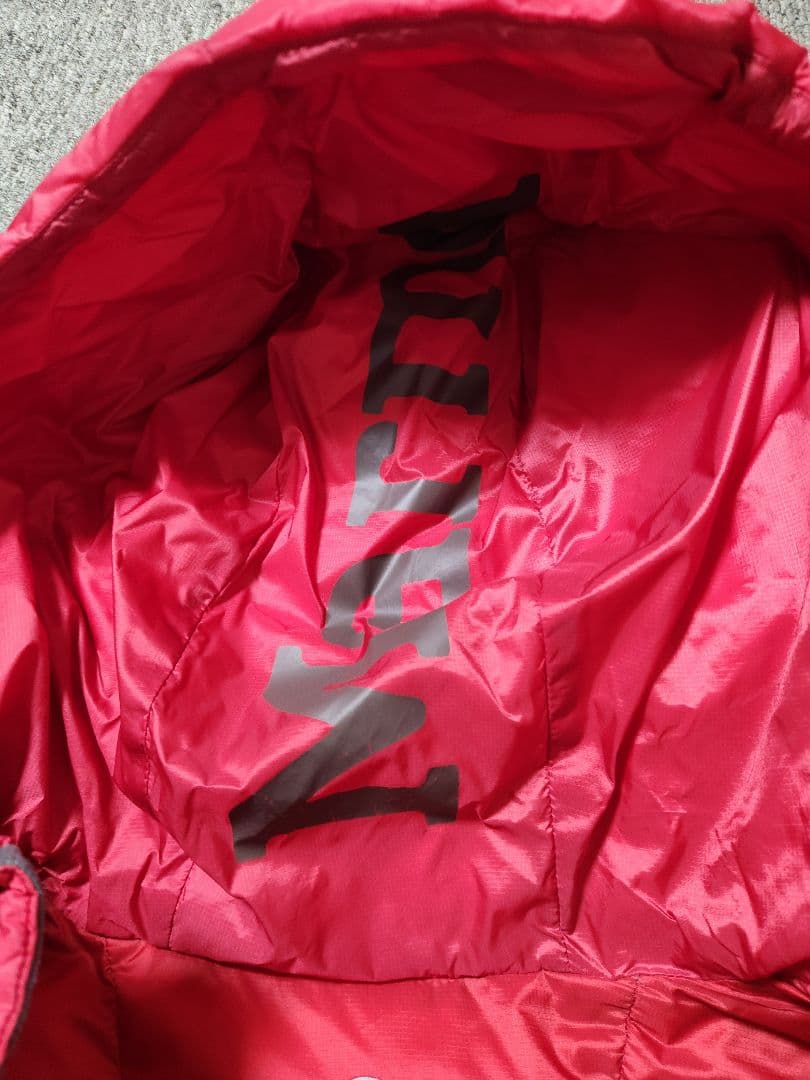 マーモット ダウンジャケット