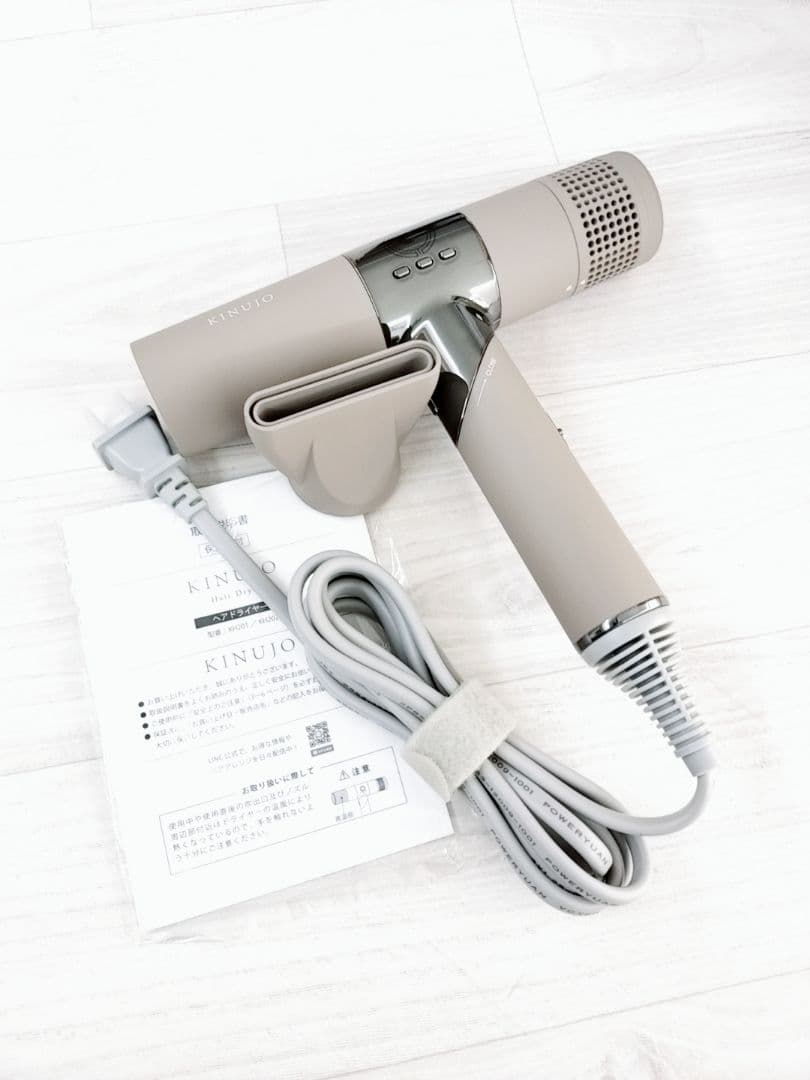 新品同様☺KINUJO 絹女 ドライヤー キヌジョ