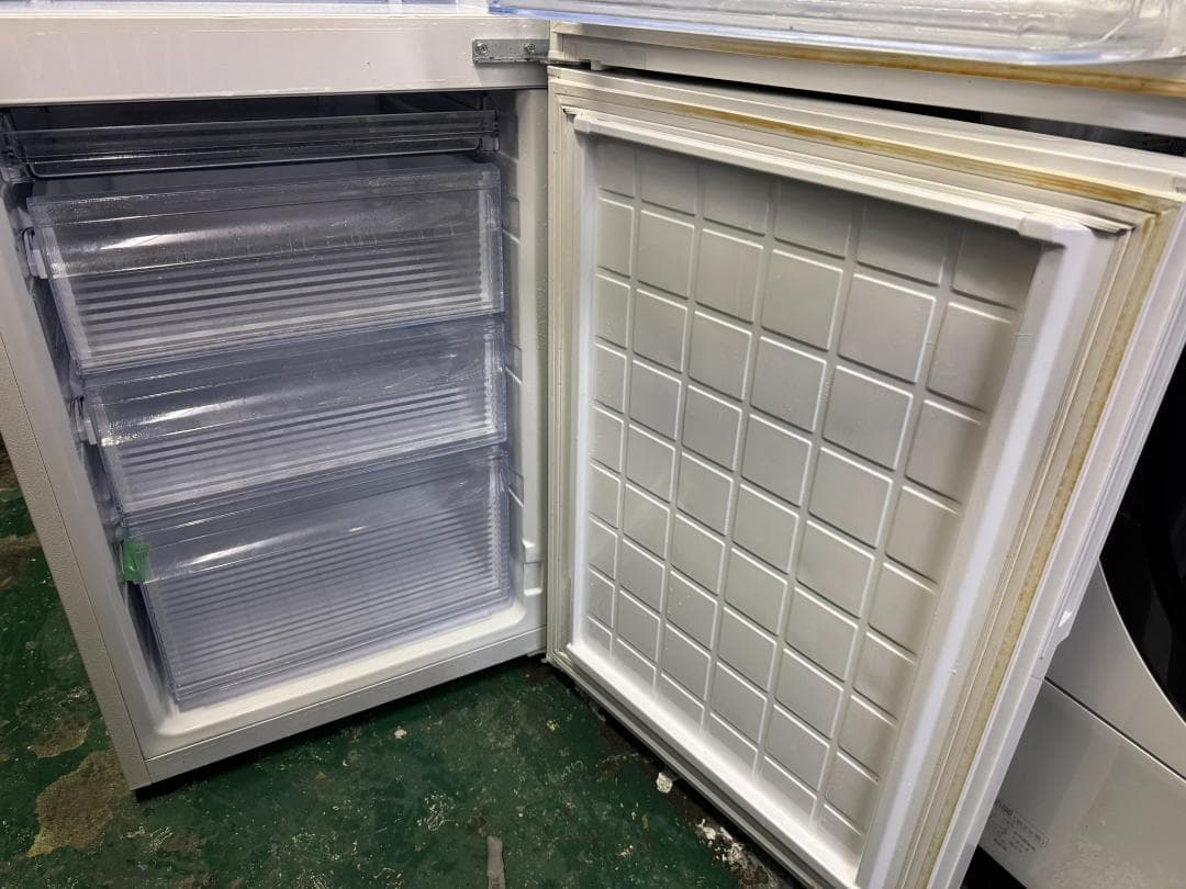 SHARP シャープ 冷凍冷蔵庫 SJ-AK31F-W 310L 2020年製