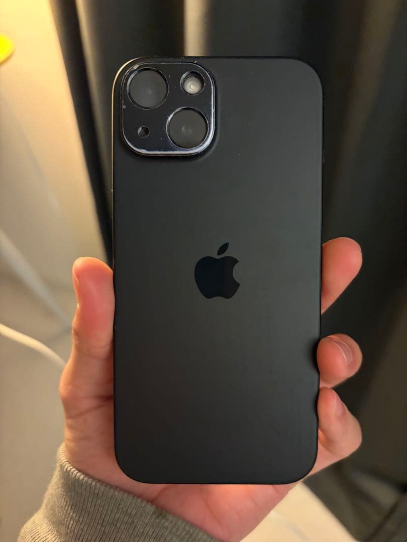 iPhone 15 128GB 充電82% 箱あり