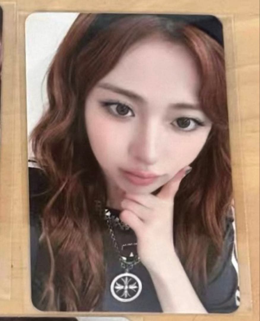 ルセラフィム ユンジン HOT 台北 ラキドロ限定 トレカ