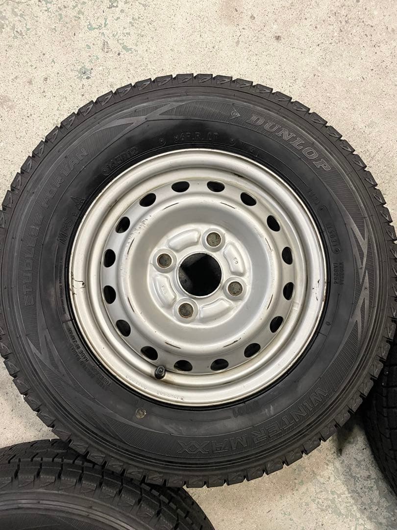 超バリ山　12インチ　軽トラ　アクティ　145R12 6PR ウインターマックス