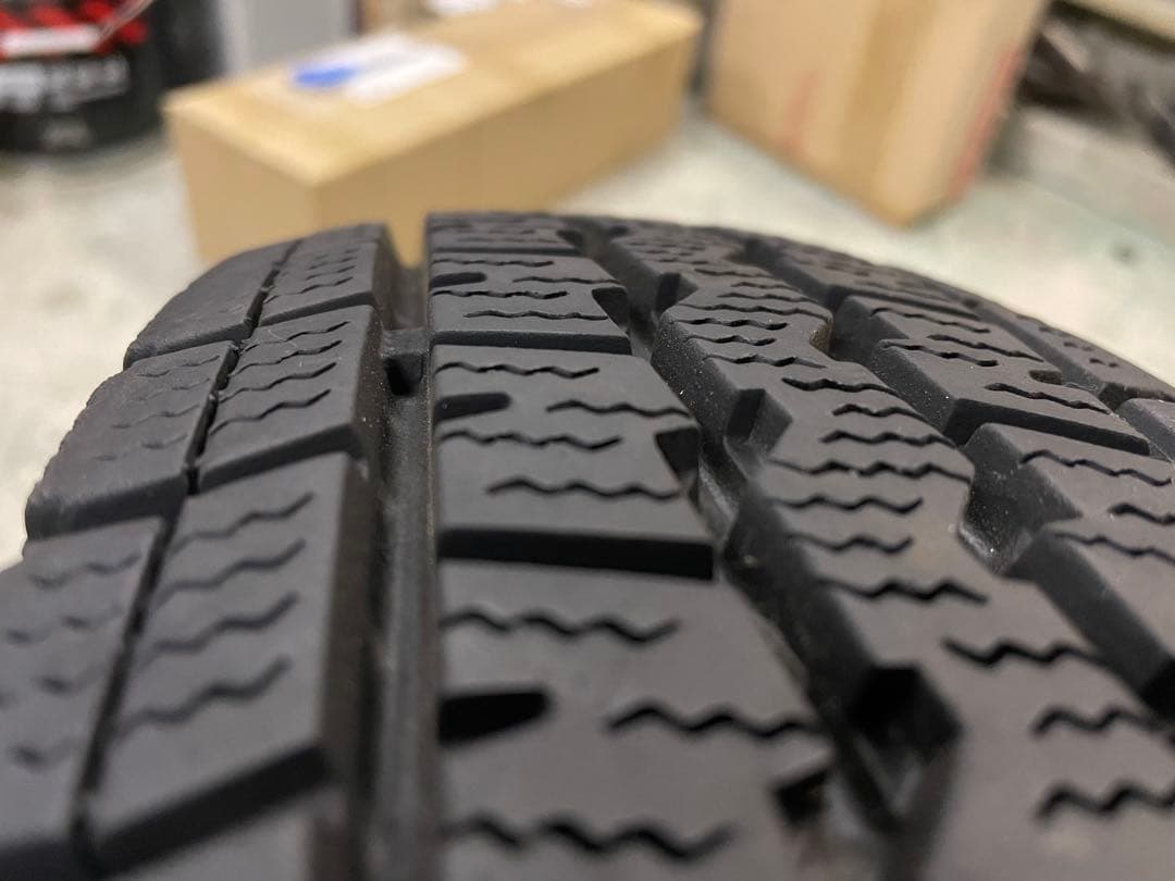 超バリ山　12インチ　軽トラ　アクティ　145R12 6PR ウインターマックス