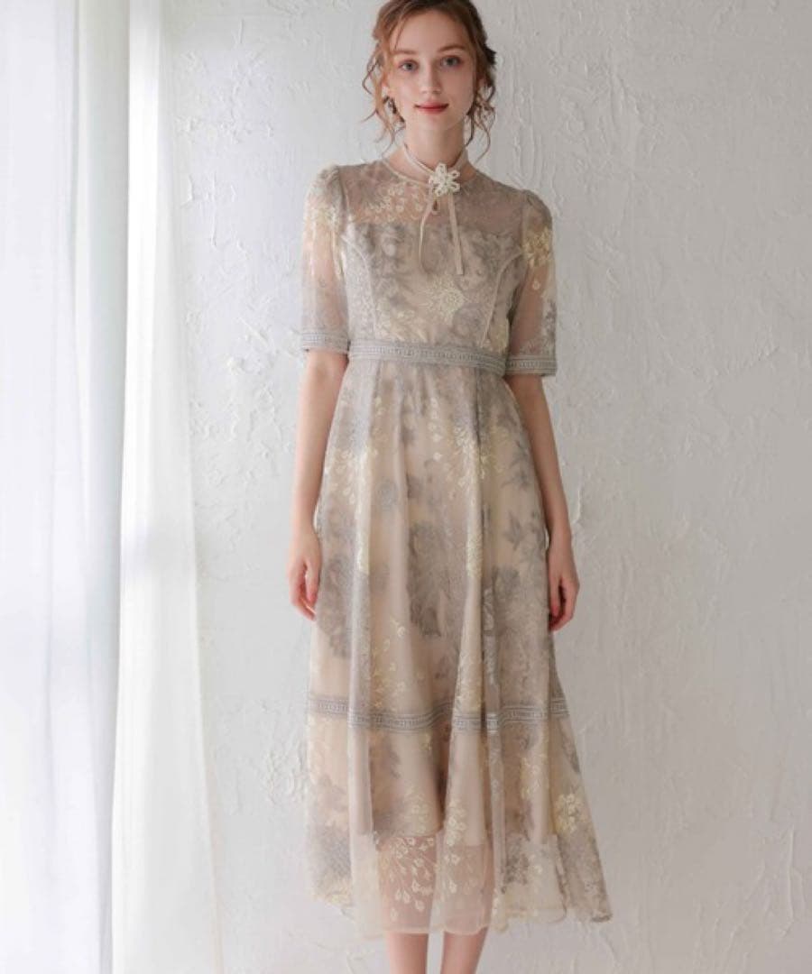 【新品タグ付き】　Dorrydoll ラダーレースドレス　グレージュ 結婚式