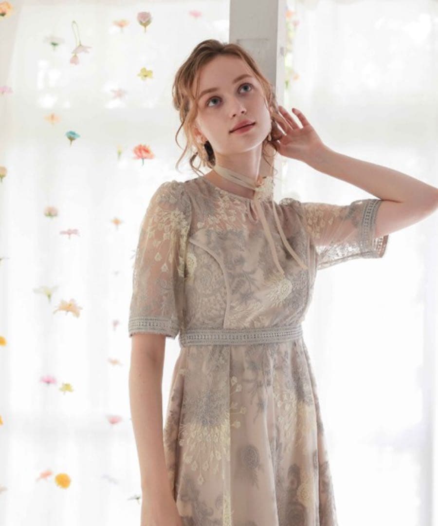 【新品タグ付き】　Dorrydoll ラダーレースドレス　グレージュ 結婚式