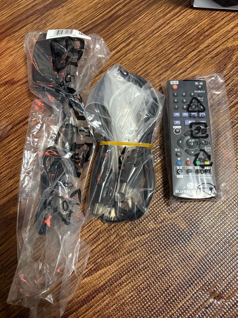 未使用　LG ブルーレイプレーヤー HDMIケーブル付属 BP250