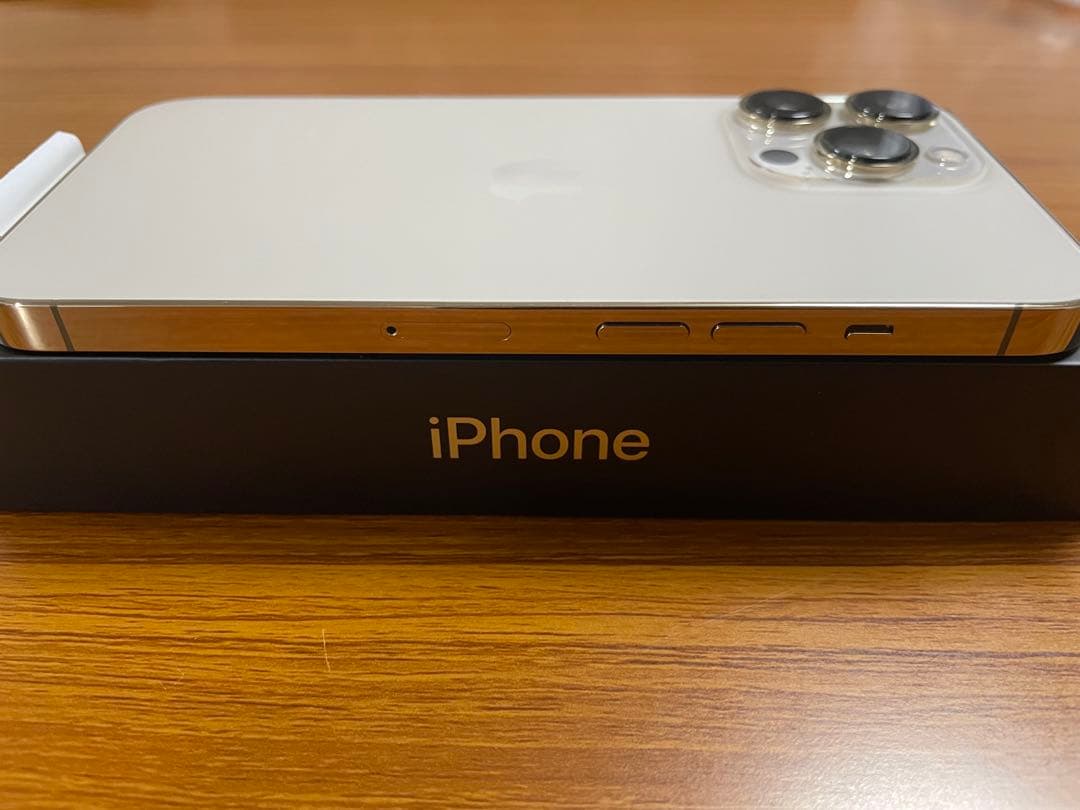【美品】iPhone 13 Pro ゴールド128GB