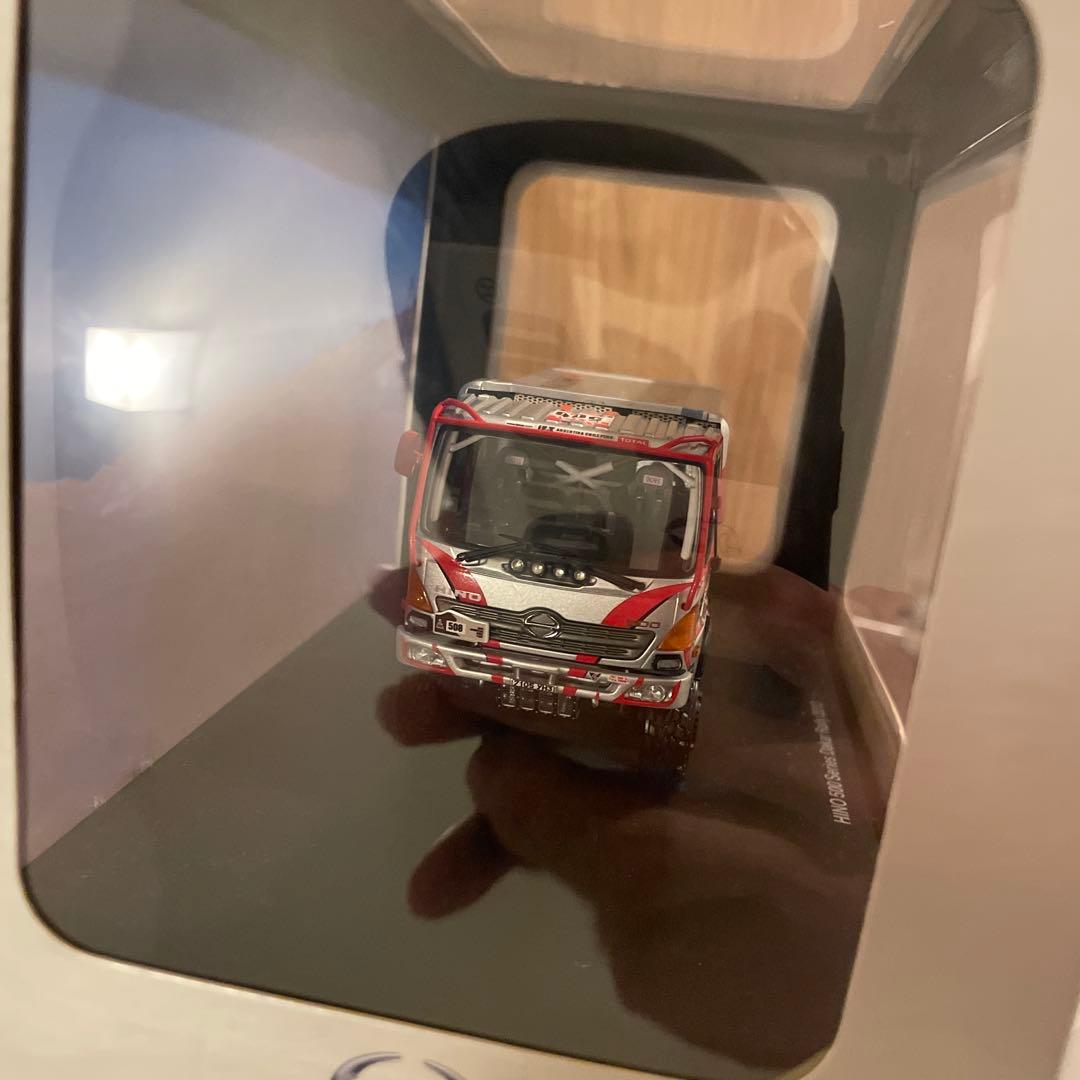 HINO 500 Series ダカールラリー2012 1:43ミニカーフィギア