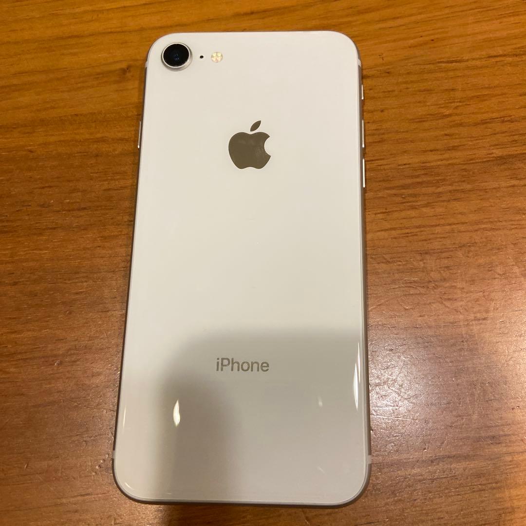 Apple iPhone 8 ホワイト 本体　64G