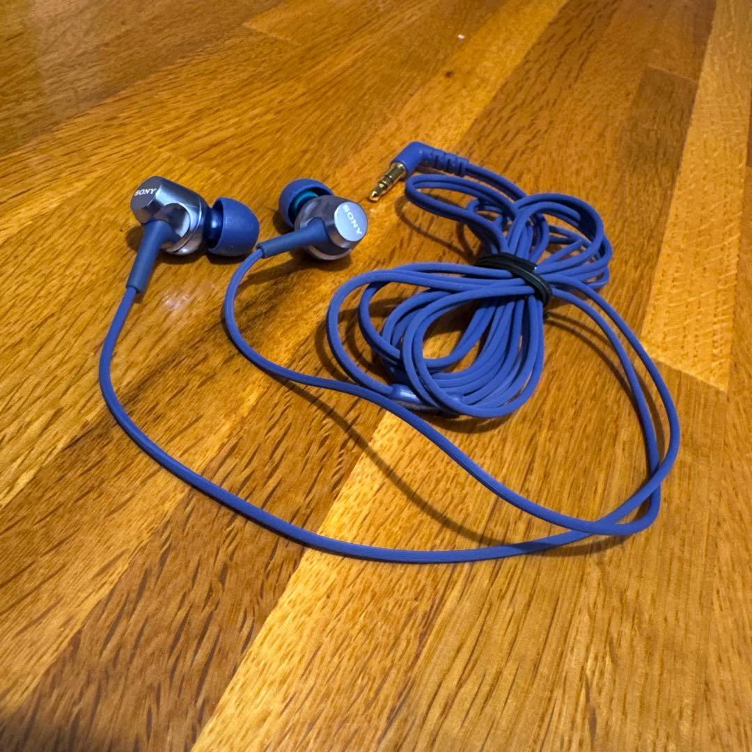 ソニー イヤホン カナル型 ブルー MDR-EX250 LI