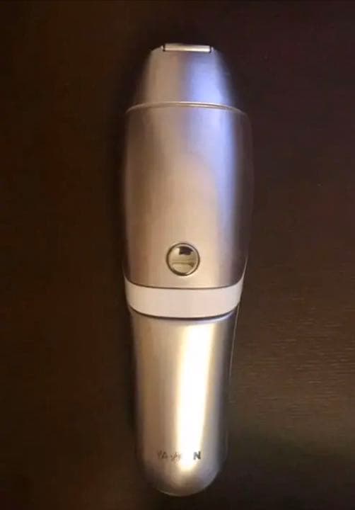 ヤーマン  レイボーテRフラッシュ（送料込み）