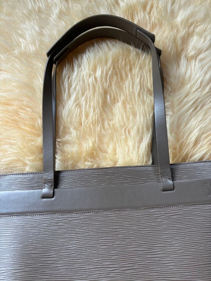 ルイヴィトンLB0090クロワゼットGM エピ トートバッグ レディース 中古