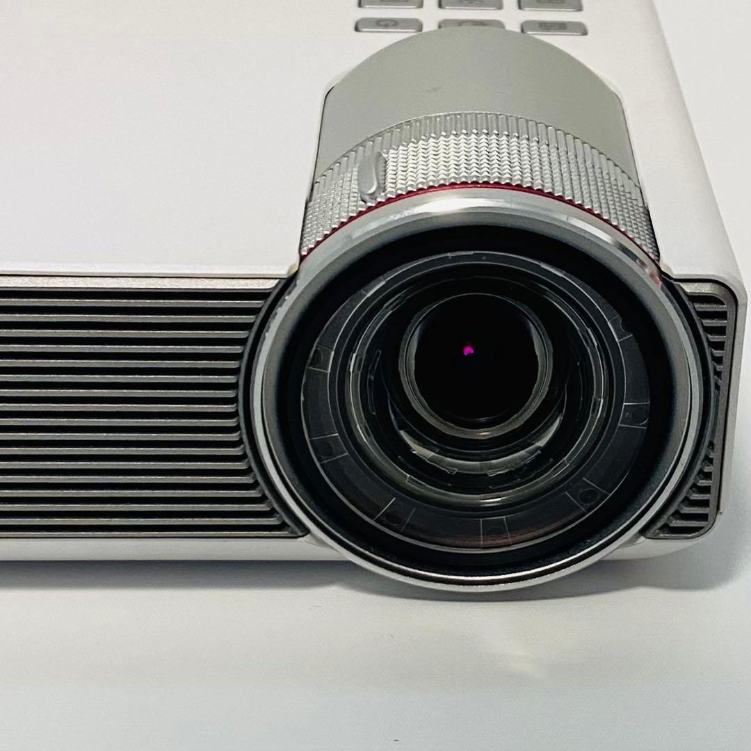 美品 ASUS 高輝度 モバイルバッテリー内蔵小型プロジェクター P3B