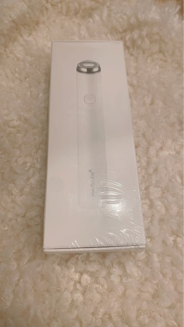 メディキューブAGE-R BOOSTER PRO MINI美顔器