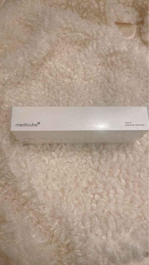 メディキューブAGE-R BOOSTER PRO MINI美顔器