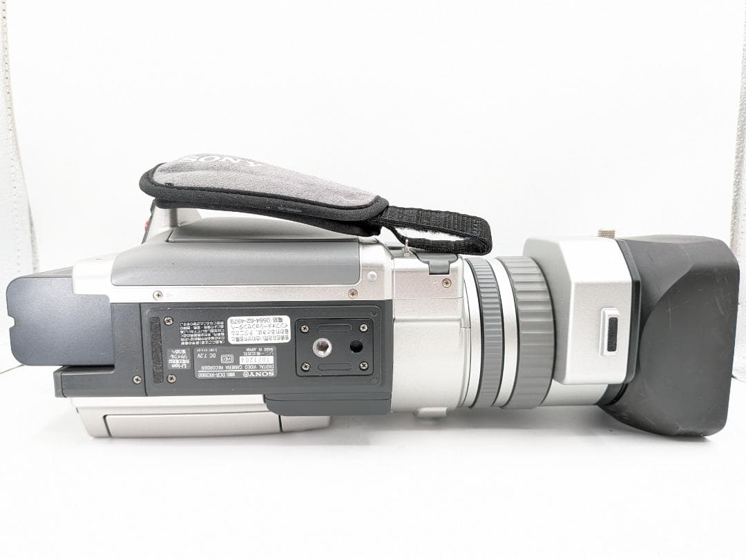 【きれいに録再可・美品 】Sony ビデオカメラ DCR-VX2000