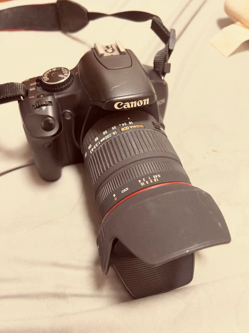 キャノン Canon Kiss X2 ボディとレンズ18〜200 他おまけレンズ