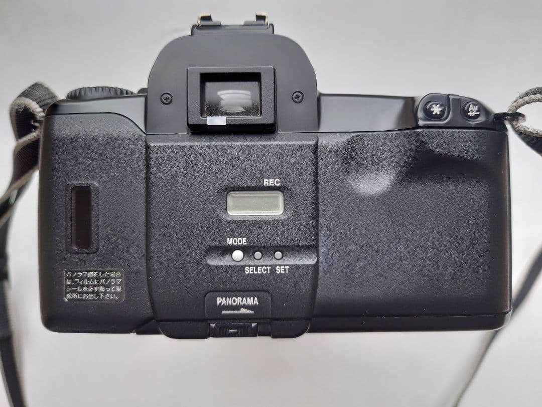 Canon EOS Kiss 一眼レフ フイルムカメラ （作動確認済）
