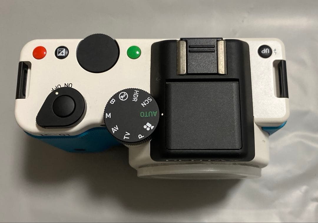 じ*ゃ様 ペンタックス　k-01 マークニューソン