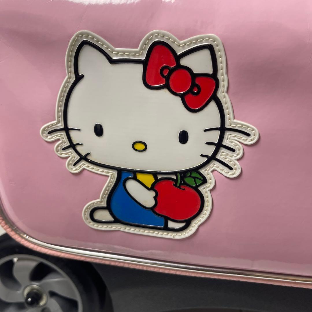 ハローキティ　ボーリングキャリーバッグ　ピンク