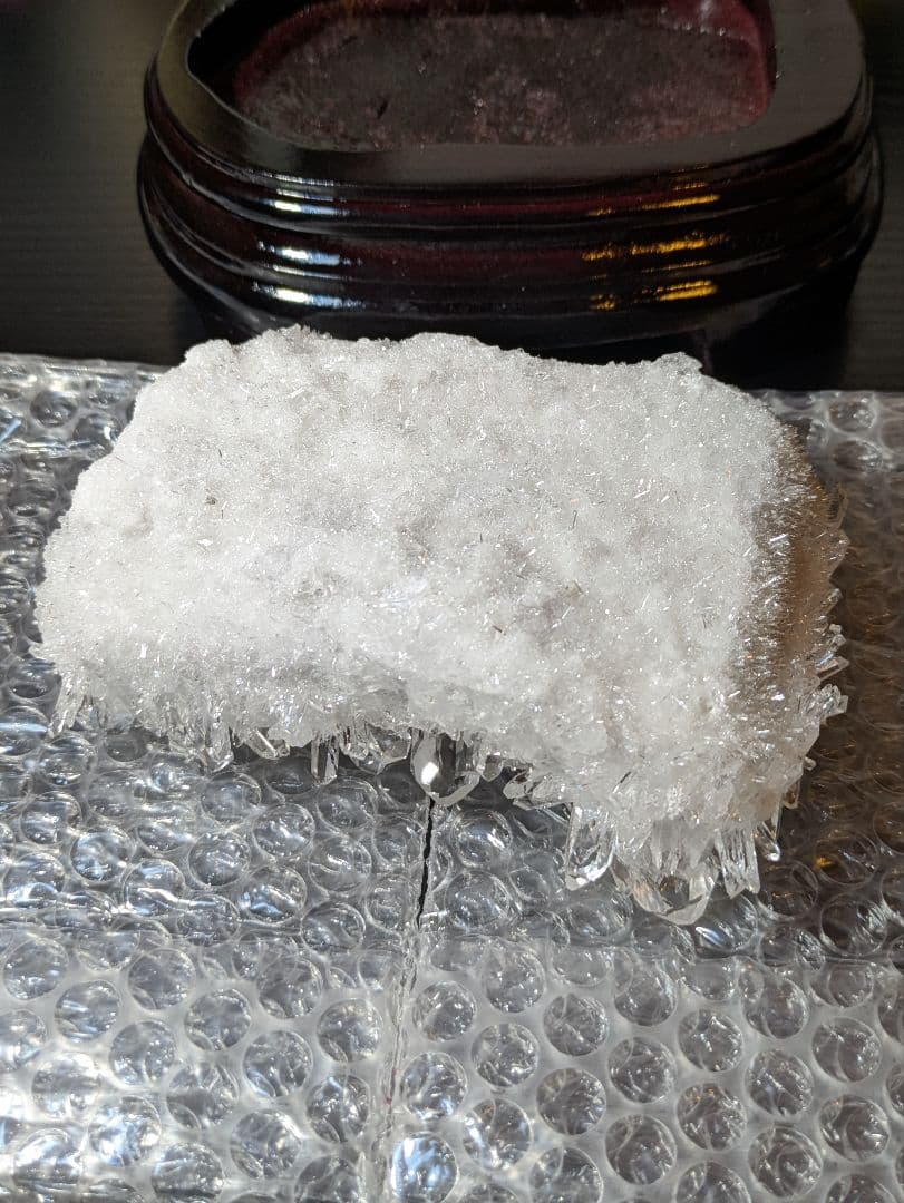 大人気！高品質✨ 貴州省産水晶クラスター 菊花水晶 木製台座付き✨