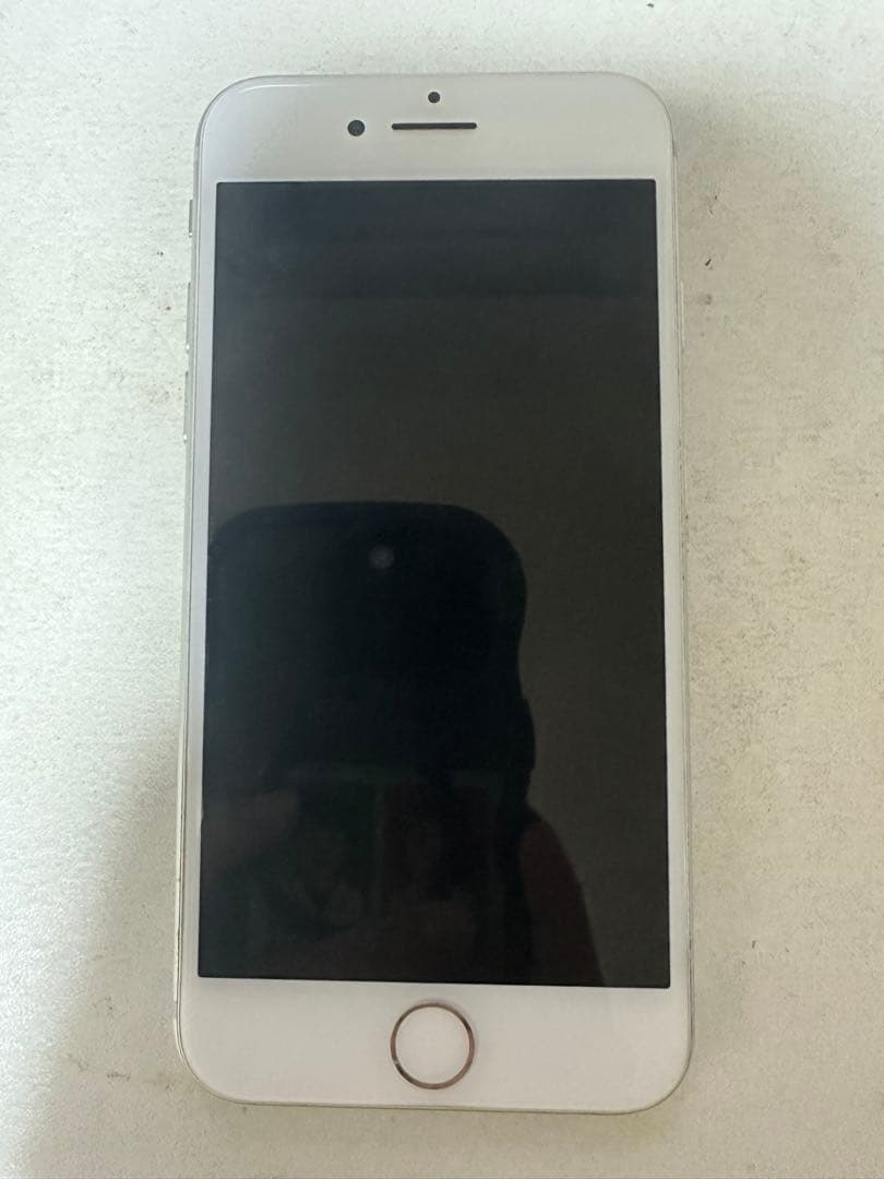 iPhone8 本体 ホワイト 68GB