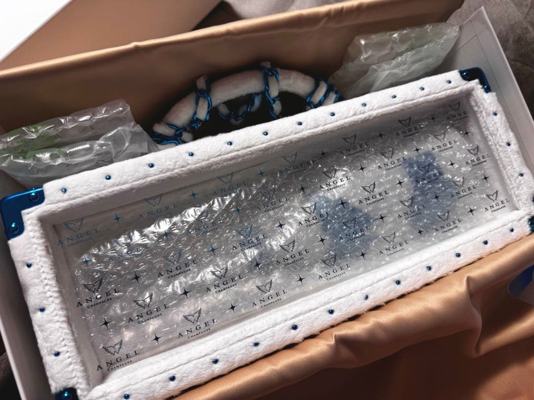 エンジェルシャンパン　ホワイトデー　ファー