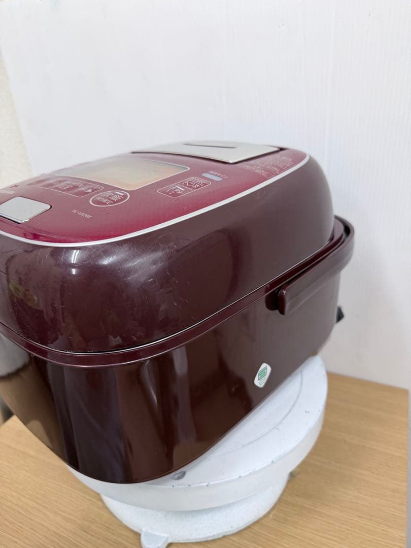 TOSHIBA 圧力IH 炊飯器 RC-10VXM 5.5合炊き 2018年製
