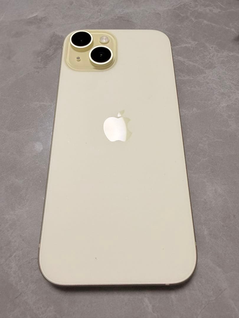 Apple iPhone 15 イエロー 本体
