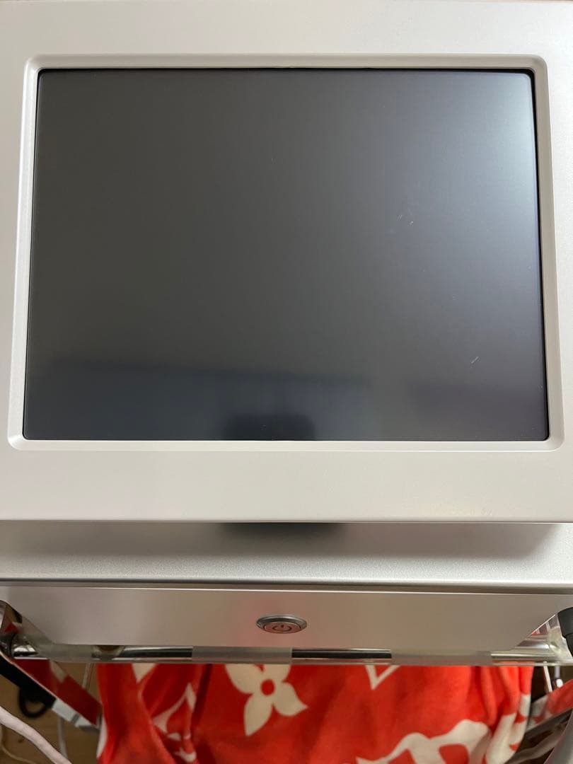 業務用エステ　次世代ダーマペンRF（マイクロニードルRF）　早い者勝ち！