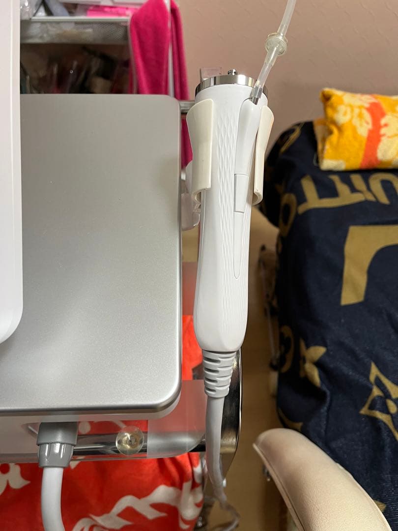 業務用エステ　次世代ダーマペンRF（マイクロニードルRF）　早い者勝ち！