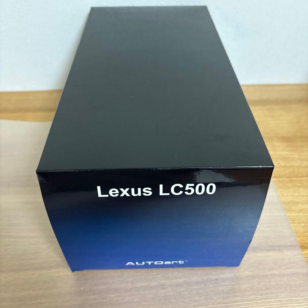 オートアート　LEXUS レクサス　LC500 1/18 ミニカー　ホワイト