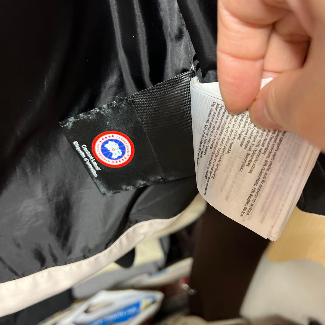 美品　  ホワイト ダウンベスト