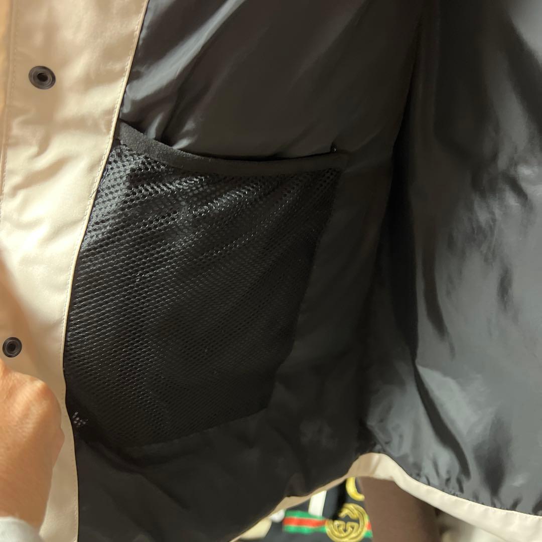 美品　  ホワイト ダウンベスト