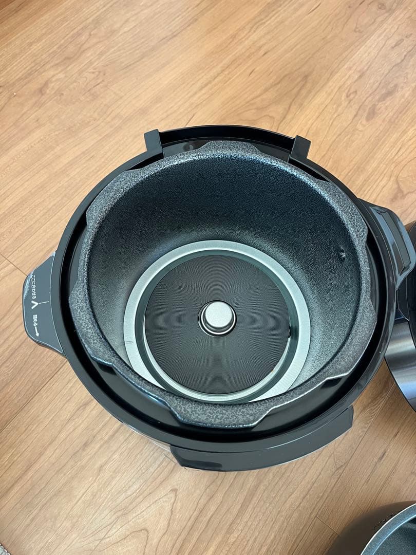 Cooking Pro 電気圧力鍋 新品未使用 レシピ本付き！　通電確認済み