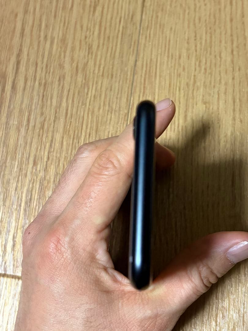 Apple iPhone SE（第3世代）128GB ミッドナイト SIMフリー