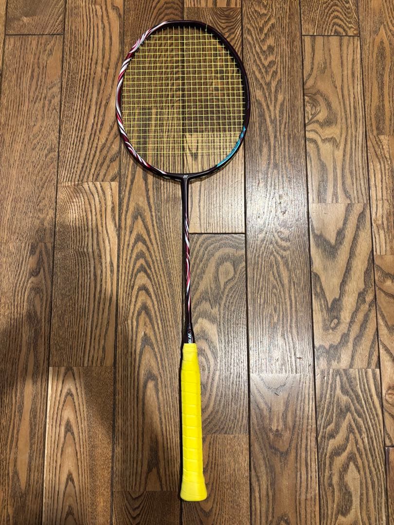 【最終値下】ヨネックス アストロクス 100ZZ クレナイ 3UG5