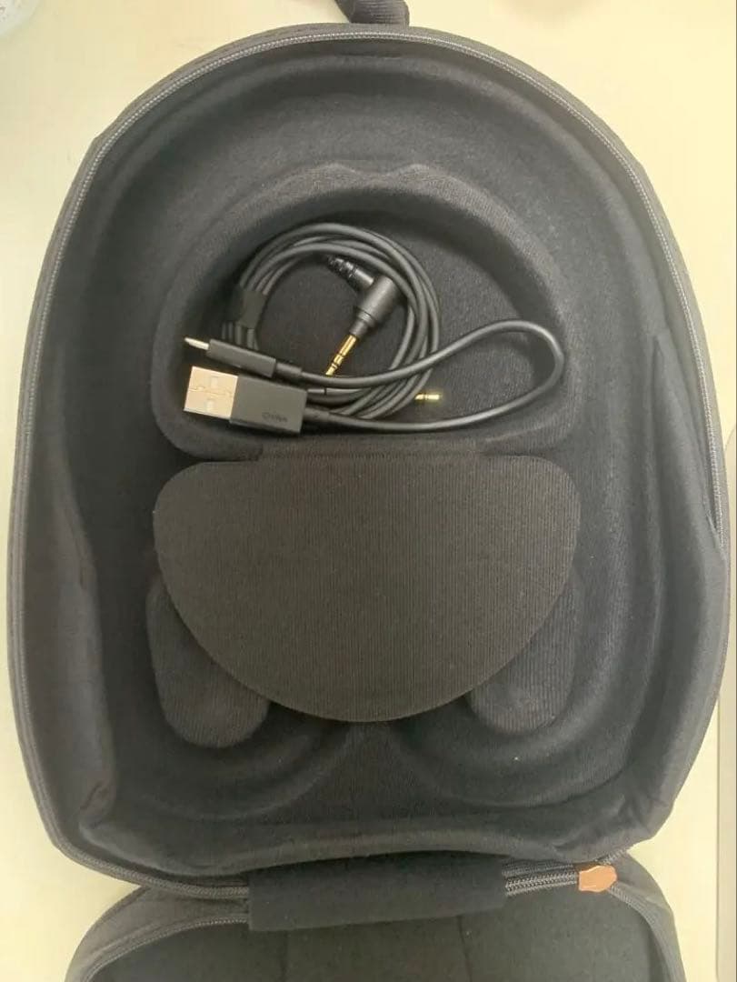 Sony wh-1000xm5 ヘッドホン 付属ケース　充電ケーブル