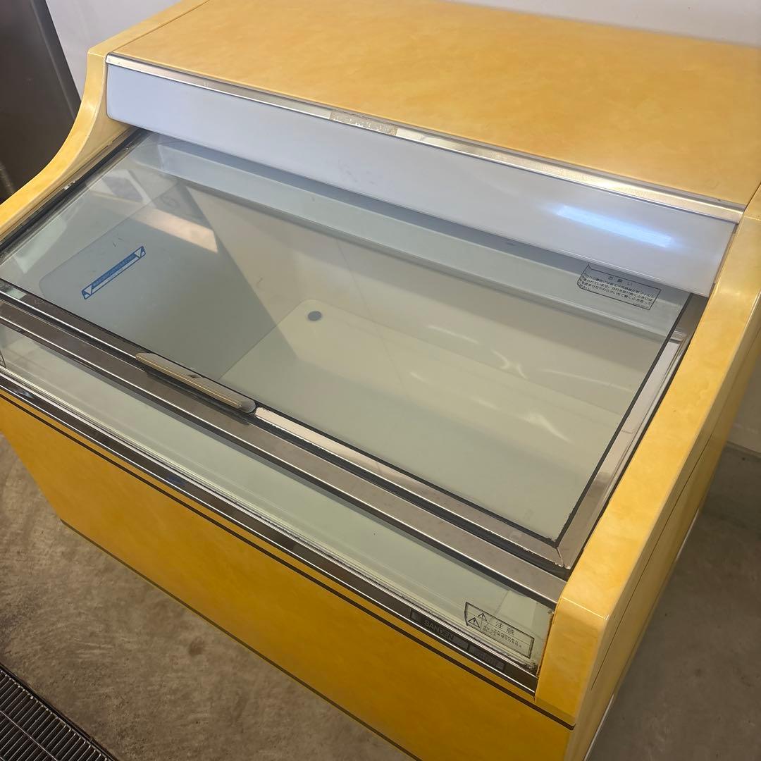 サンデン冷凍ショーケースGSR-900XB