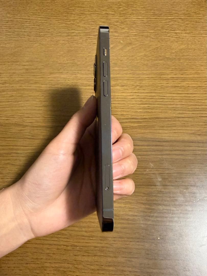 美品　iPhone12pro 256G