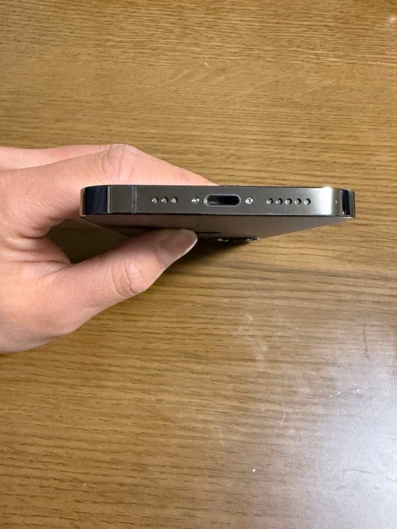 美品　iPhone12pro 256G